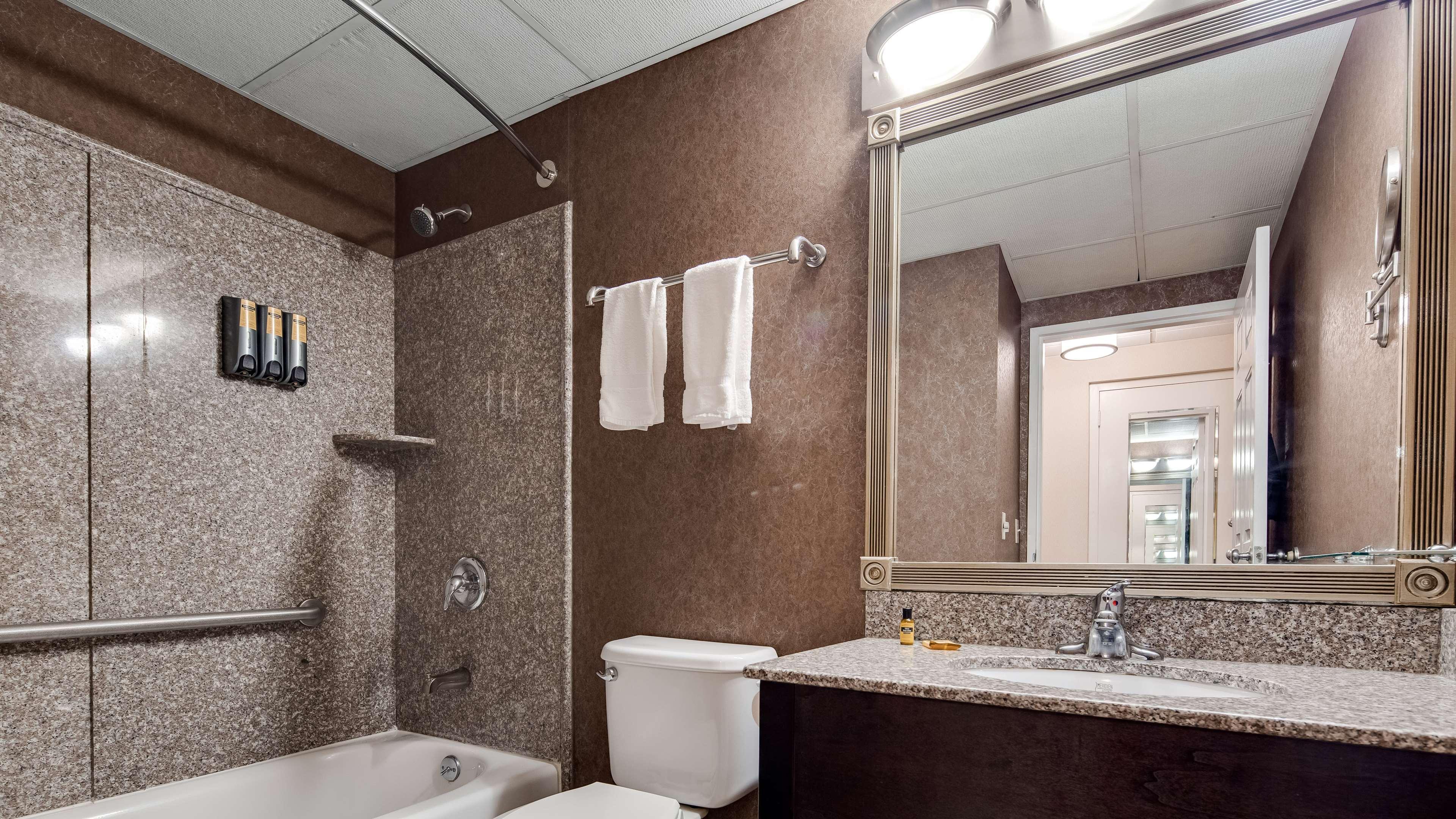 Best Western PLUS Morristown Inn Exterior foto