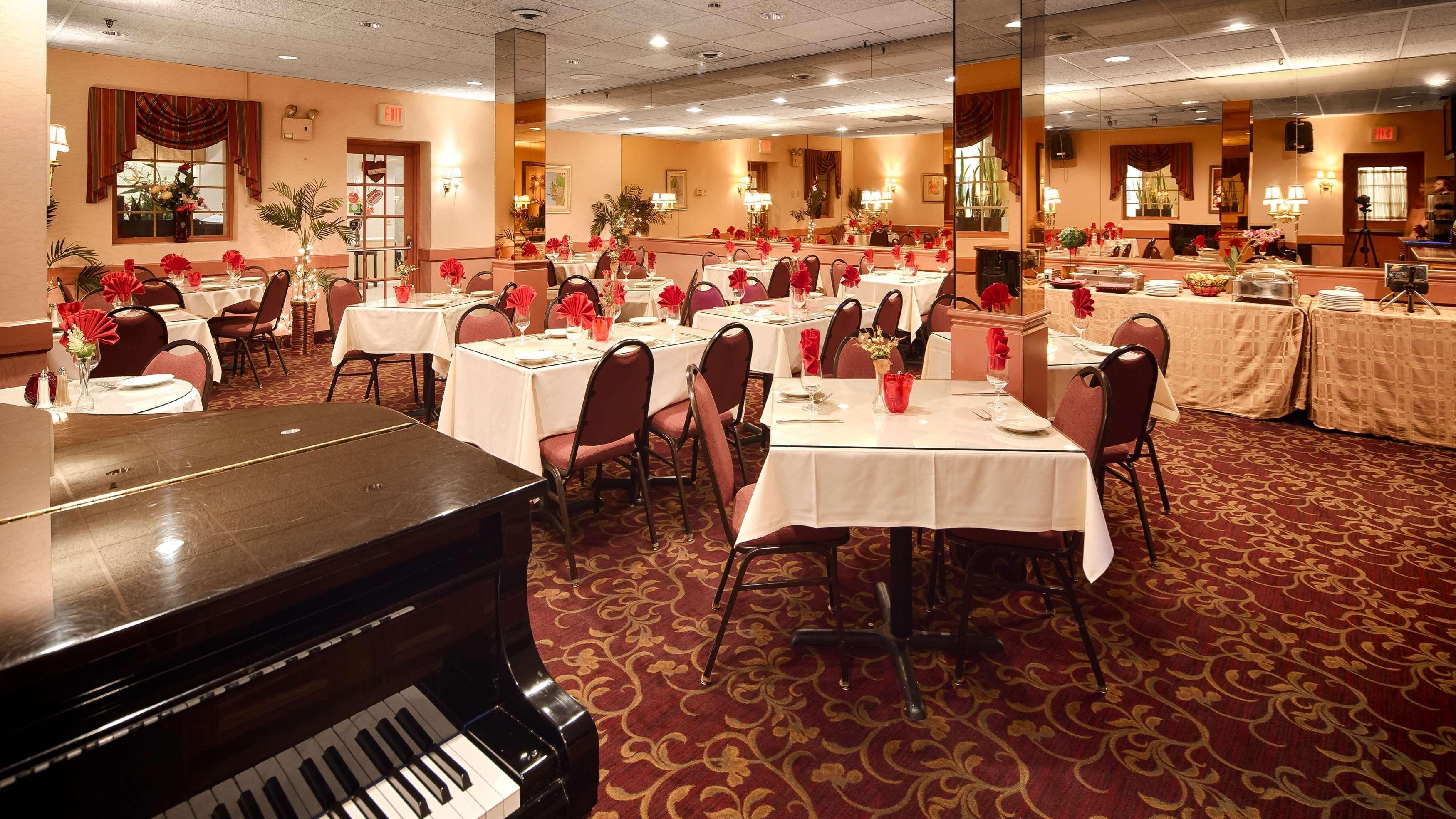 Best Western PLUS Morristown Inn Exterior foto
